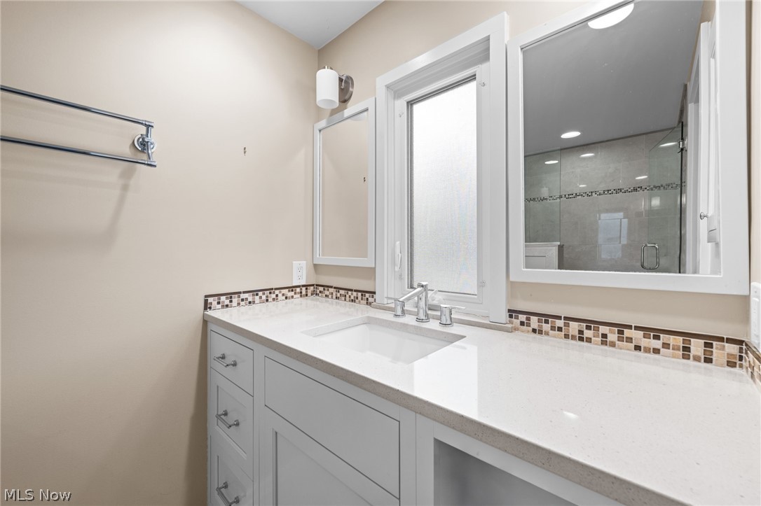23706 Wimbledon Road Shaker Heights OH 44122