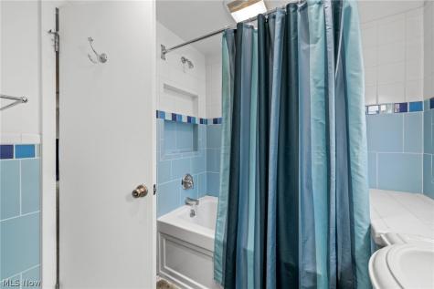 23706 Wimbledon Road Shaker Heights OH 44122