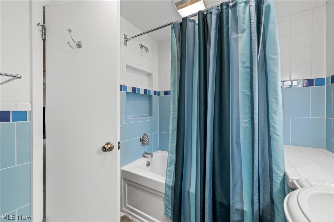 23706 Wimbledon Road Shaker Heights OH 44122