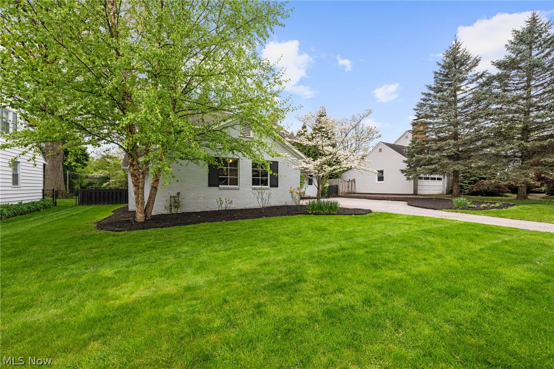 23706 Wimbledon Road Shaker Heights OH 44122