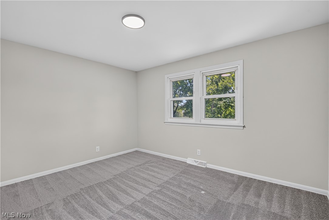 4704 Wolverton Drive Warrensville Heights OH 44128