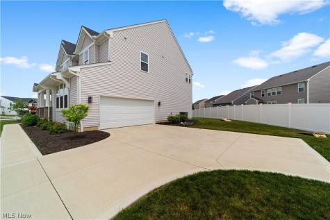 8949 Larkspur Drive Columbia Station OH 44028