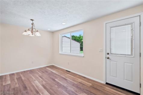 461 Augdon Drive Elyria OH 44035