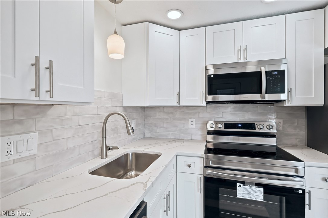 461 Augdon Drive Elyria OH 44035