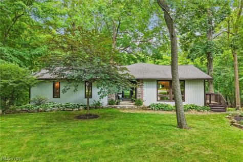 985 S Medina Line Road Wadsworth OH 44281