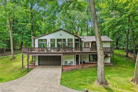985 S Medina Line Road Wadsworth OH 44281