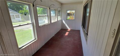 647 Columbia Avenue Akron OH 44310