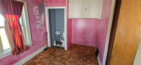 647 Columbia Avenue Akron OH 44310