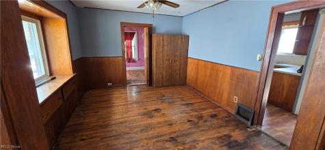 647 Columbia Avenue Akron OH 44310