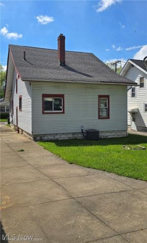 647 Columbia Avenue Akron OH 44310