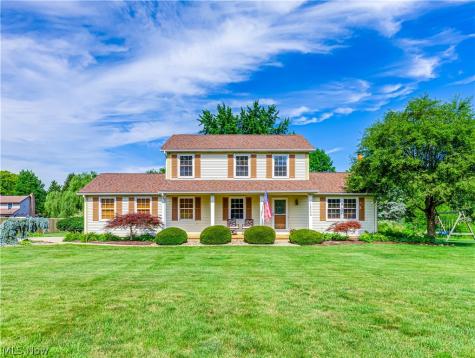 12203 Shoshone Avenue NW Uniontown OH 44685