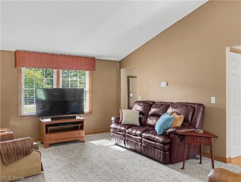 12203 Shoshone Avenue NW Uniontown OH 44685