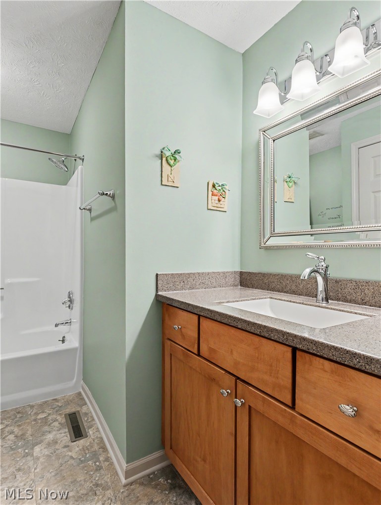 12203 Shoshone Avenue NW Uniontown OH 44685