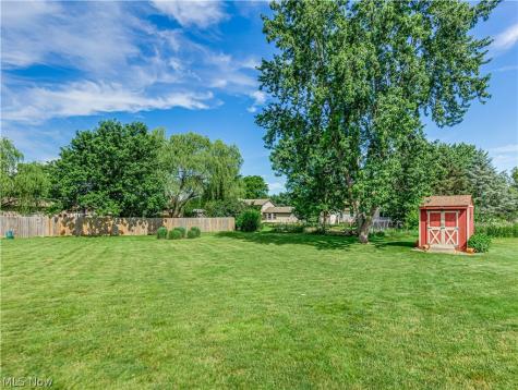 12203 Shoshone Avenue NW Uniontown OH 44685