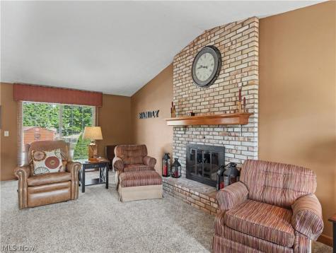 12203 Shoshone Avenue NW Uniontown OH 44685