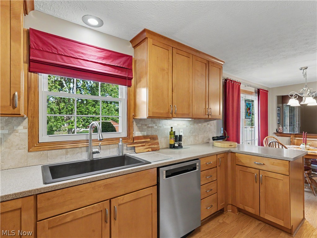 12203 Shoshone Avenue NW Uniontown OH 44685
