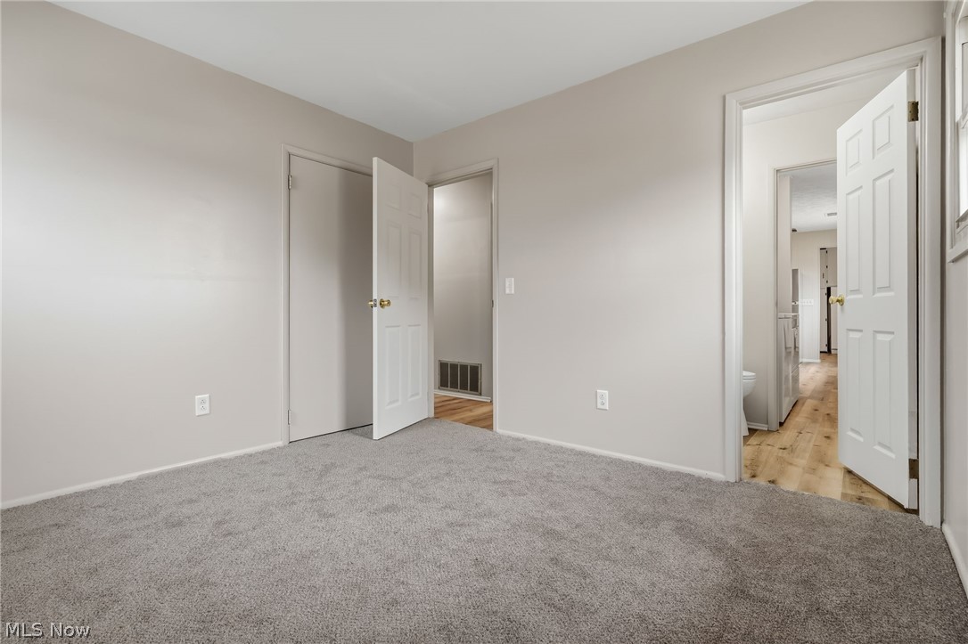 2446 Regentview Street NE Canton OH 44705
