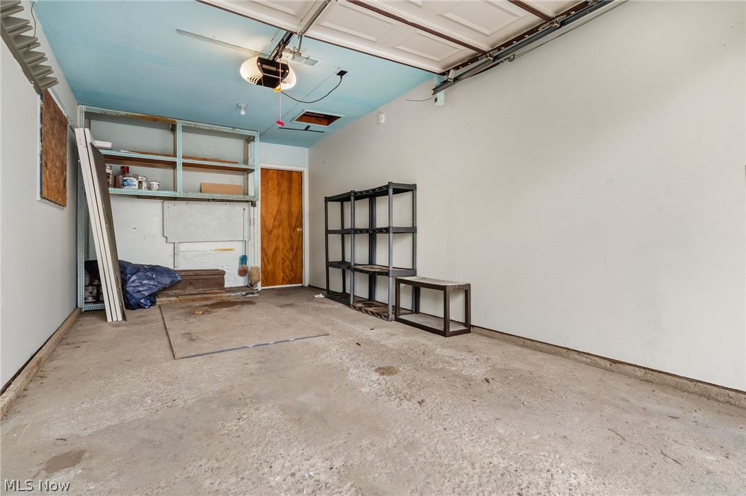 2446 Regentview Street NE Canton OH 44705
