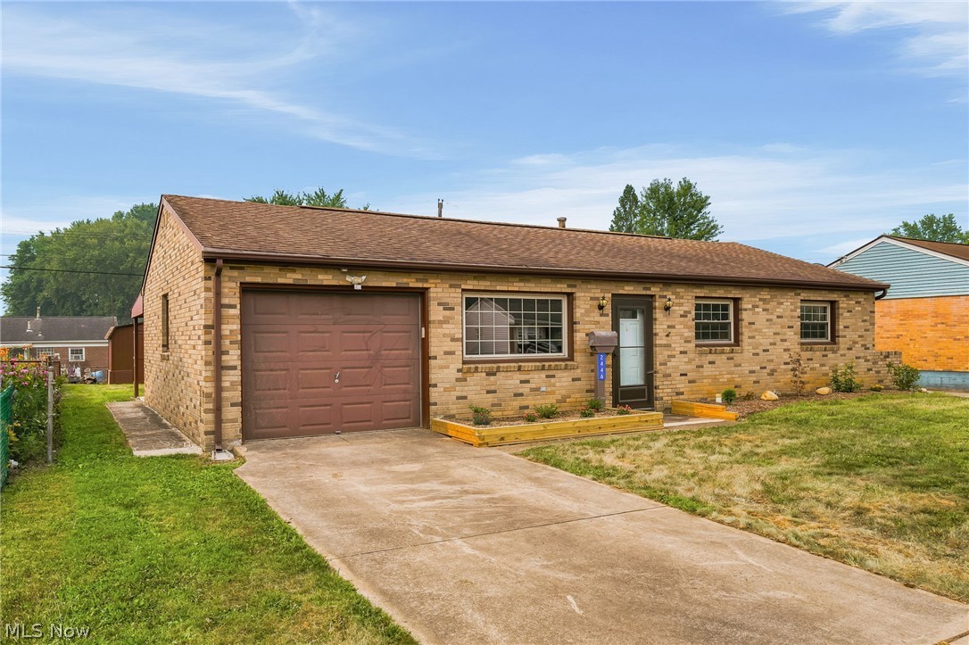 2446 Regentview Street NE Canton OH 44705