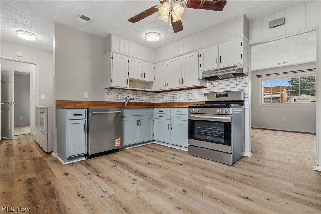 2446 Regentview Street NE Canton OH 44705