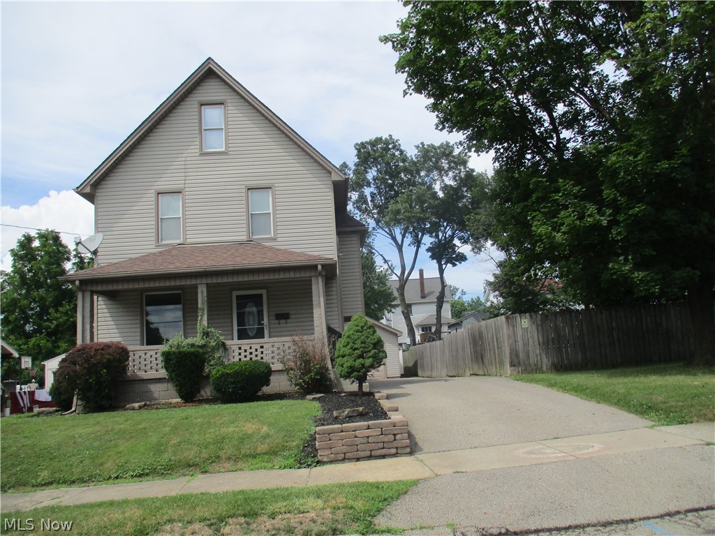 326 E Wilson Avenue Girard OH 44420