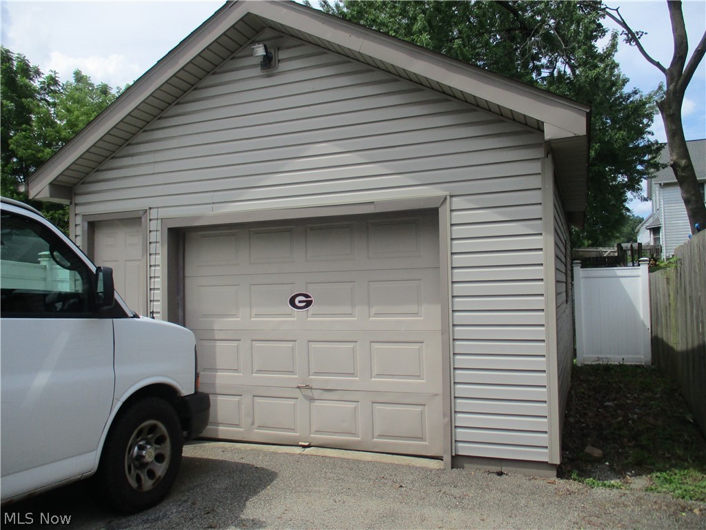326 E Wilson Avenue Girard OH 44420