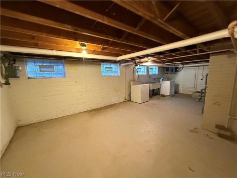 131 E 200th Street Euclid OH 44119