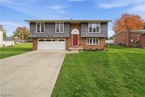 3057 List Street NW Massillon OH 44646