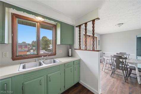 3057 List Street NW Massillon OH 44646