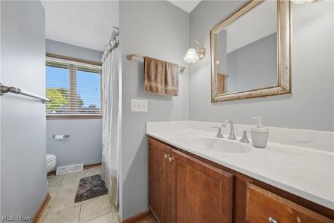 3057 List Street NW Massillon OH 44646