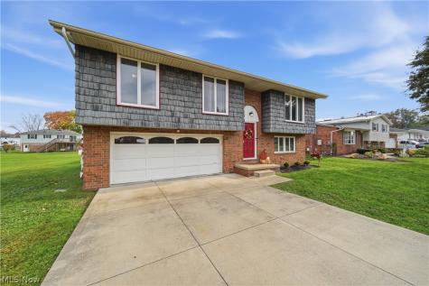 3057 List Street NW Massillon OH 44646