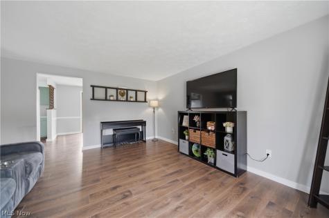 3057 List Street NW Massillon OH 44646