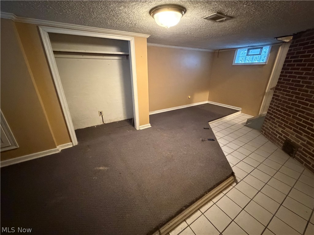 5177 Mahoning Avenue NW Warren OH 44483