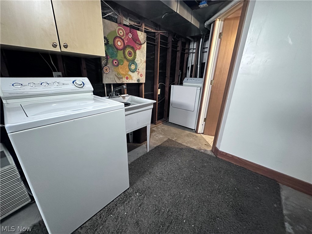 5177 Mahoning Avenue NW Warren OH 44483