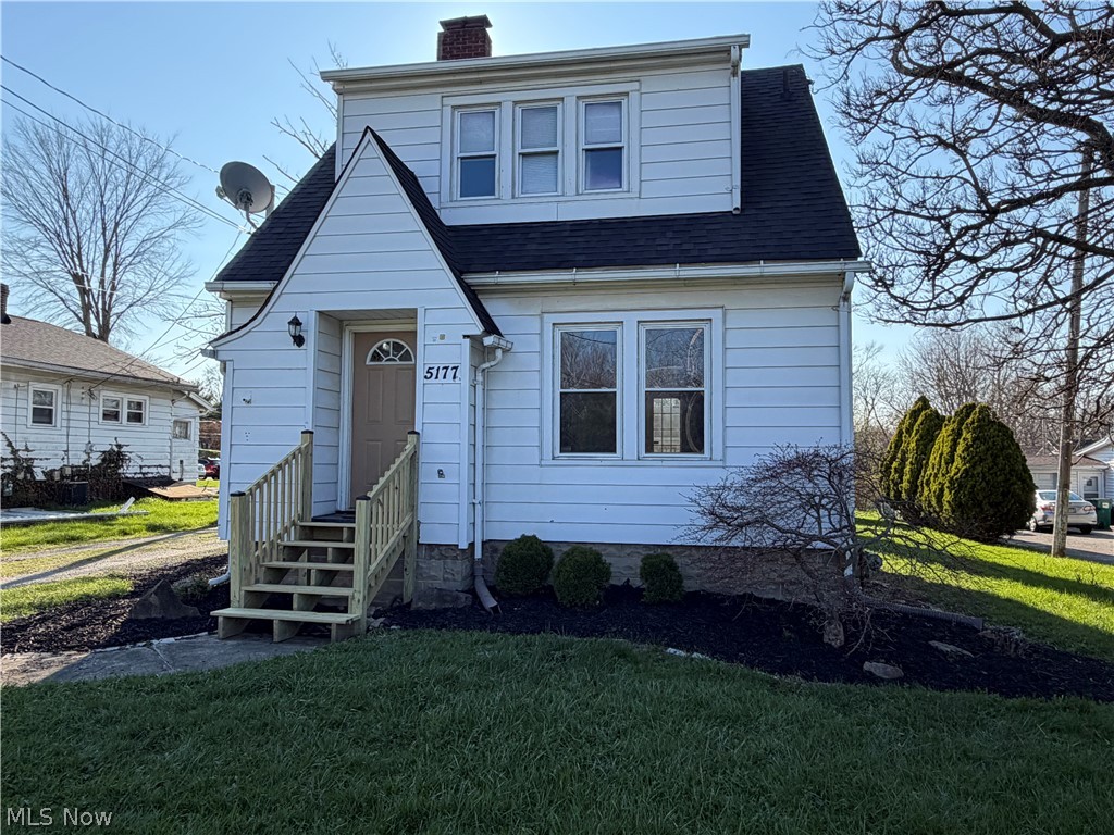5177 Mahoning Avenue NW Warren OH 44483