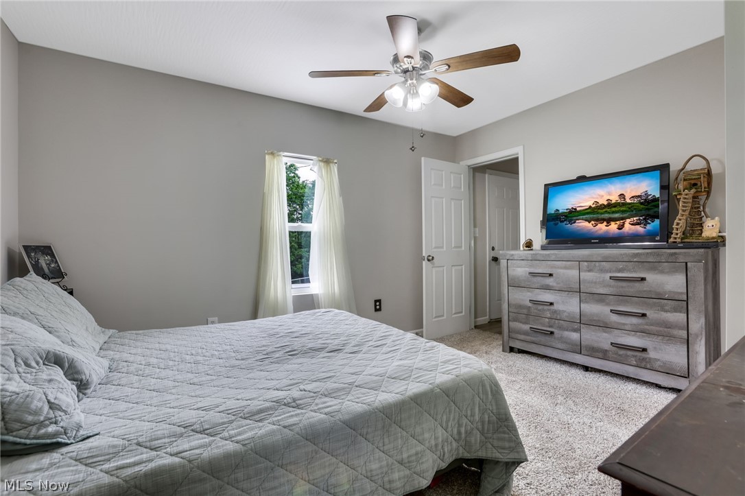 121 Mill Street E Senecaville OH 43780
