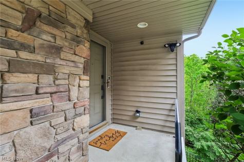5230 River Creek Road Lyndhurst OH 44124