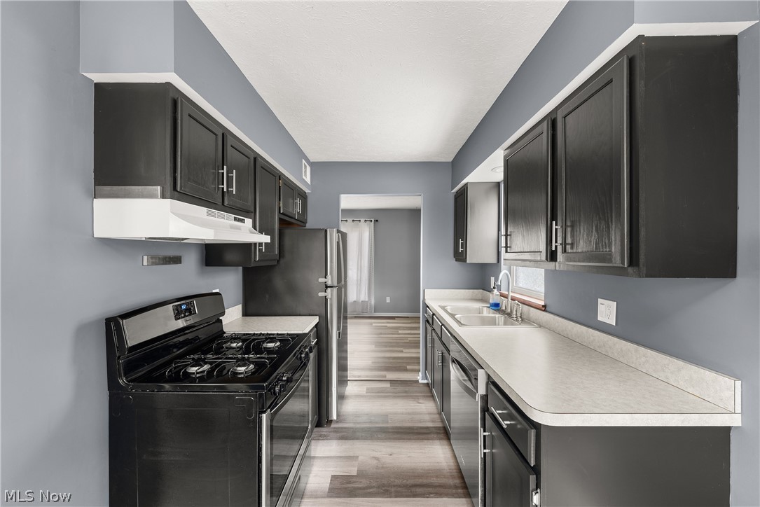 3883 Brookside Boulevard Cleveland OH 44111