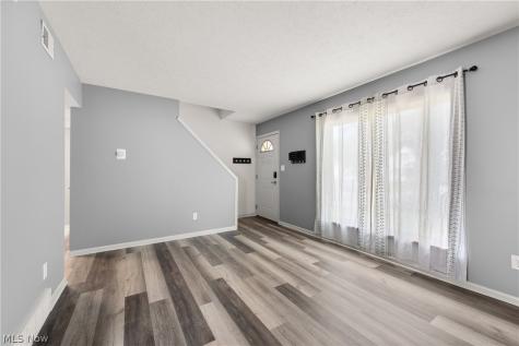 3883 Brookside Boulevard Cleveland OH 44111