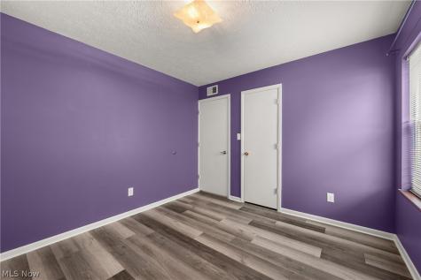 3883 Brookside Boulevard Cleveland OH 44111