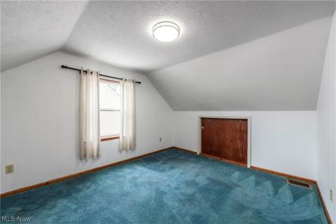 3883 Brookside Boulevard Cleveland OH 44111