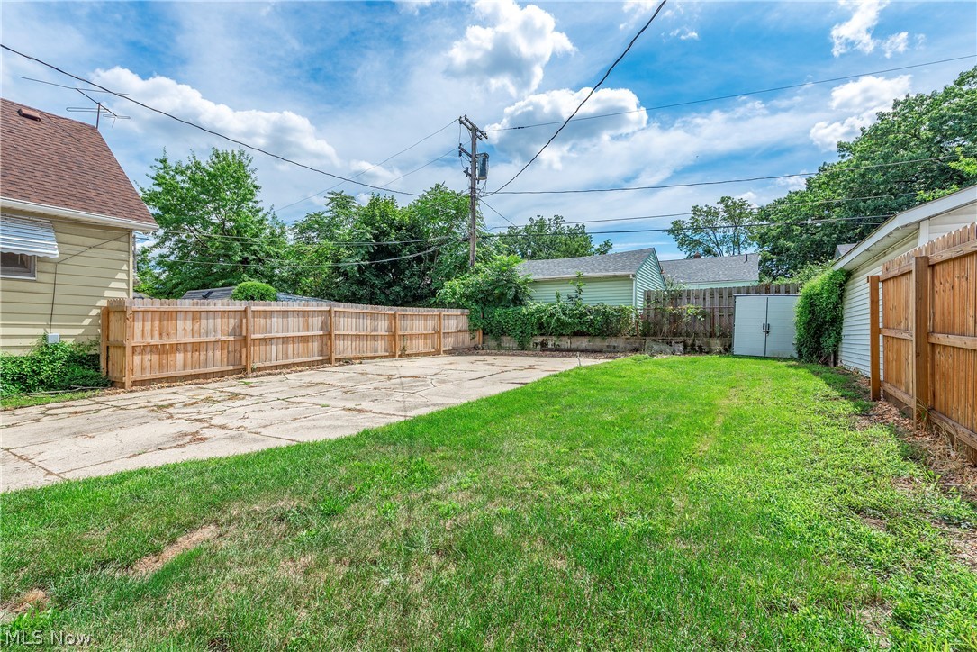 3883 Brookside Boulevard Cleveland OH 44111