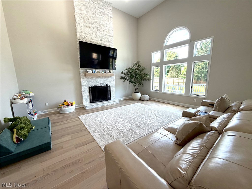 608 Dewitt Drive Highland Heights OH 44143