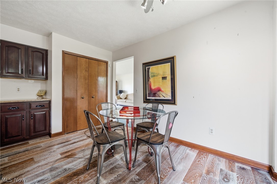 3374 Kings Mill Run Rocky River OH 44116