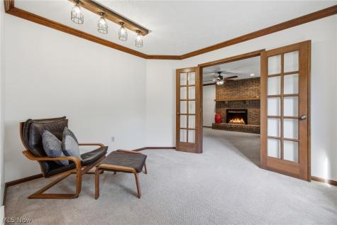 3374 Kings Mill Run Rocky River OH 44116