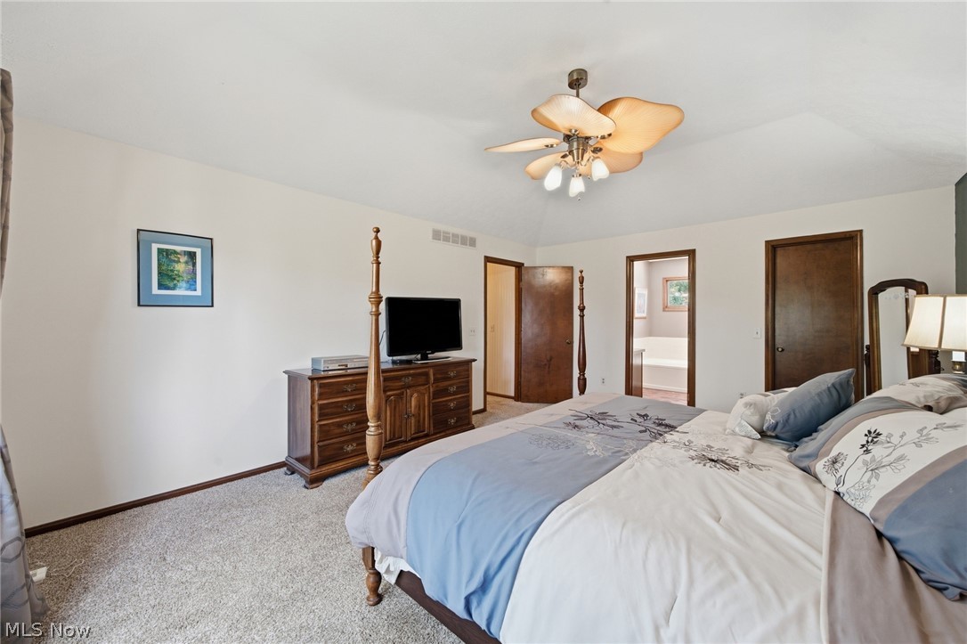 3374 Kings Mill Run Rocky River OH 44116