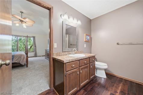3374 Kings Mill Run Rocky River OH 44116