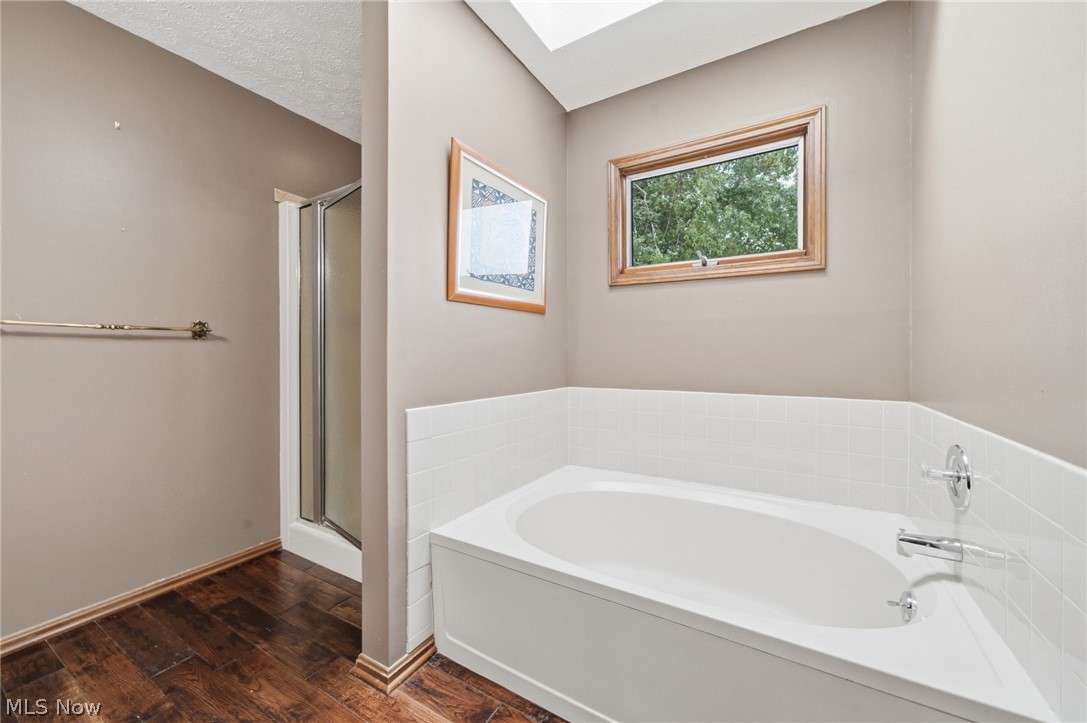 3374 Kings Mill Run Rocky River OH 44116
