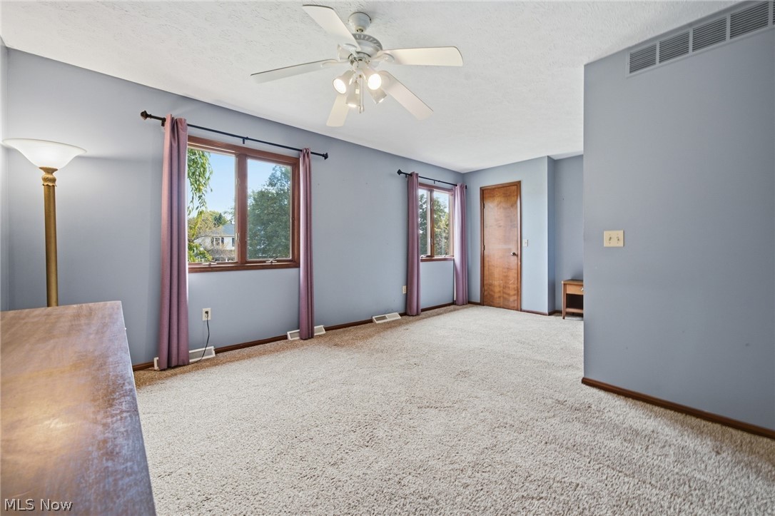 3374 Kings Mill Run Rocky River OH 44116