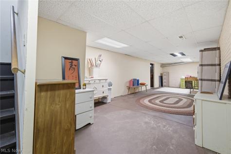 3374 Kings Mill Run Rocky River OH 44116